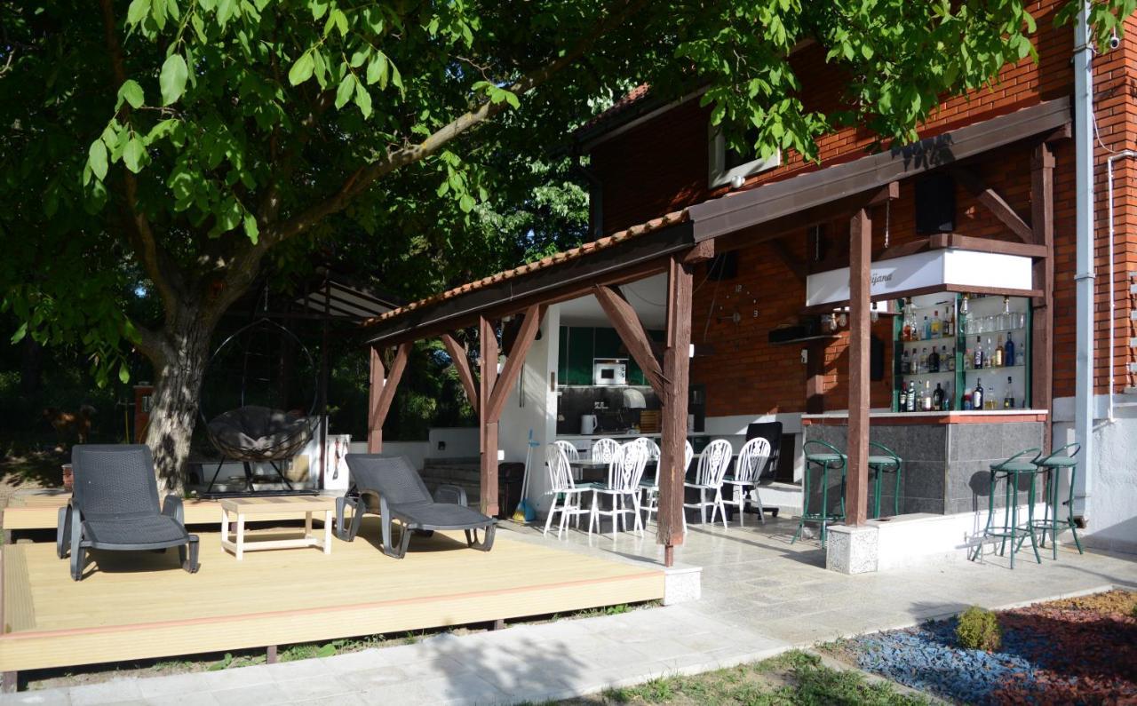 Villa Dijana - Pool, Spa, Outdoor Kitchen Belgrado Exterior foto